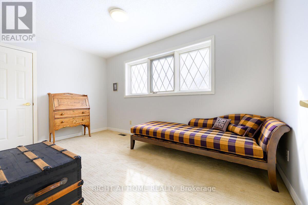 33 Walnut Drive, Guelph, Ontario  N1E 4B4 - Photo 33 - X12786082