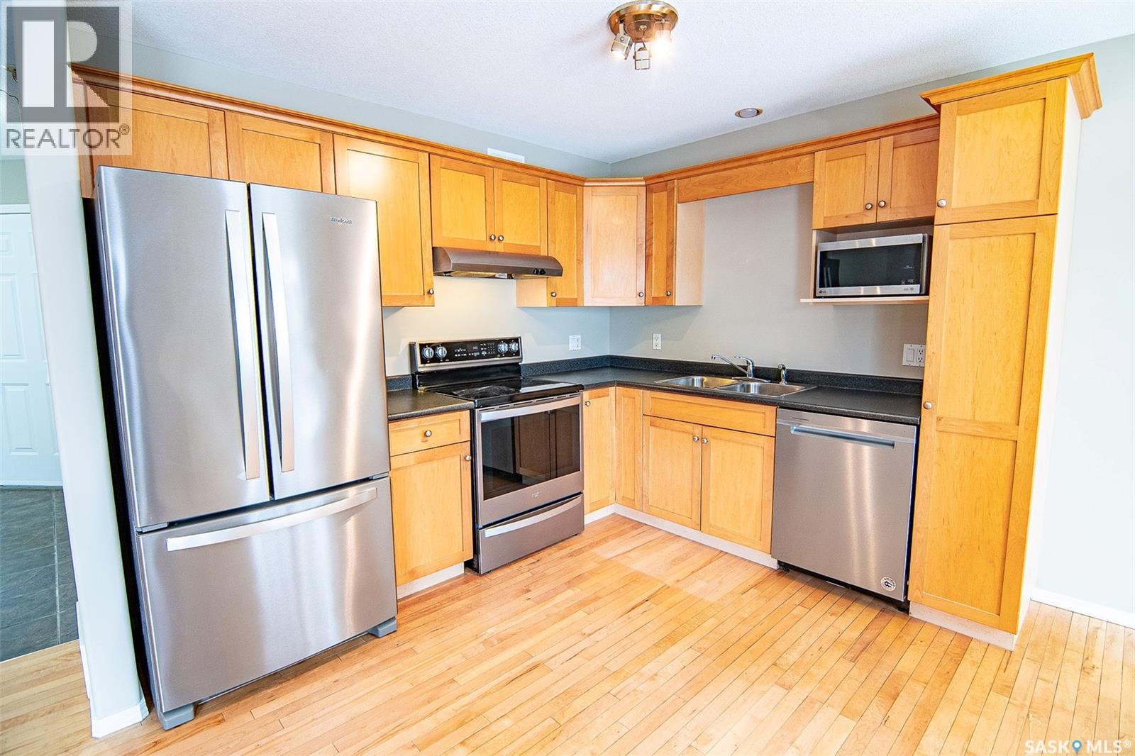 27 1620 Olive Diefenbaker Drive, Prince Albert, Saskatchewan  S6X 1C5 - Photo 6 - SK028508