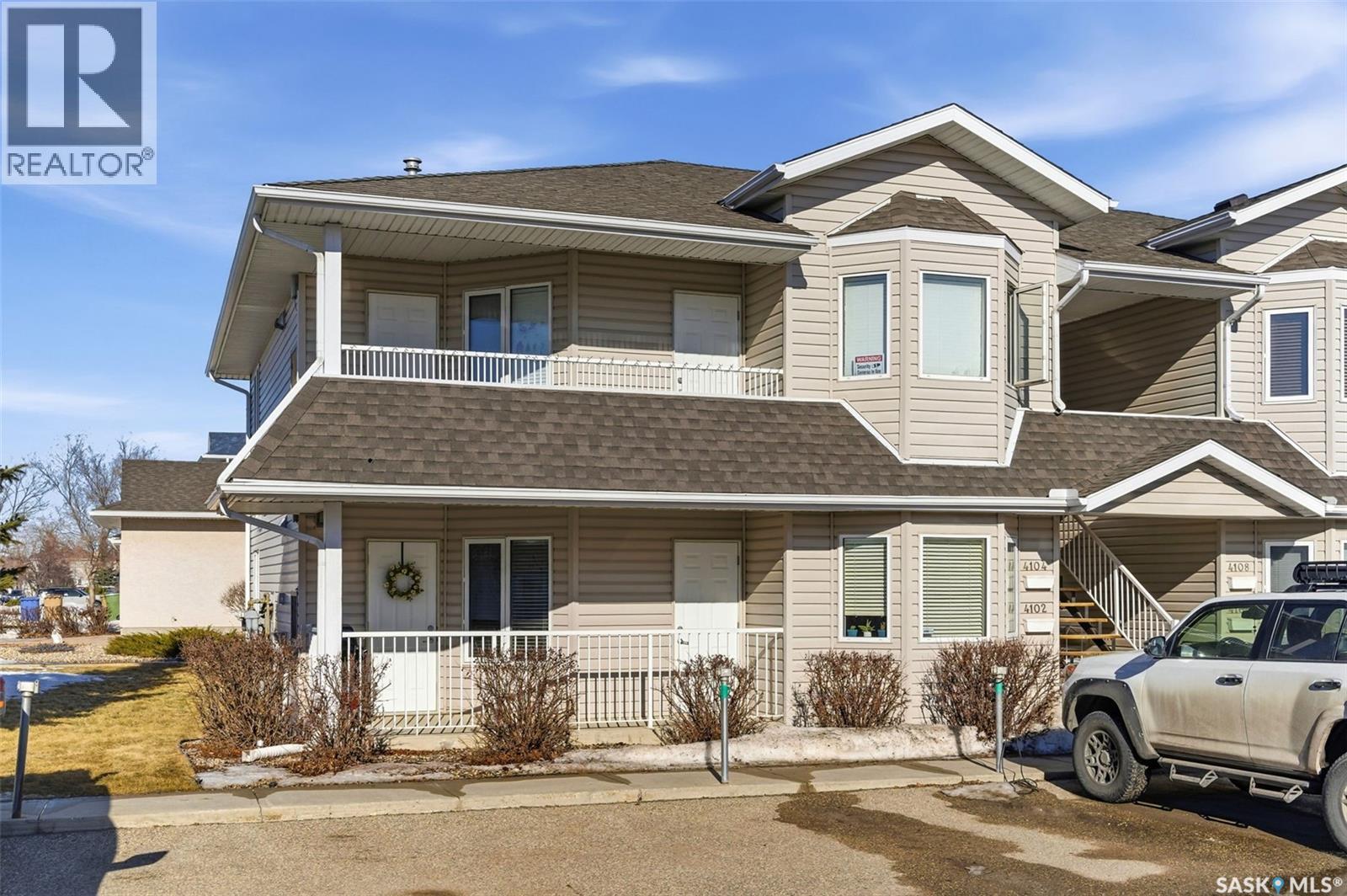 4102 Buckingham Drive E, Regina, Saskatchewan  S4V 3A9 - Photo 2 - SK028426