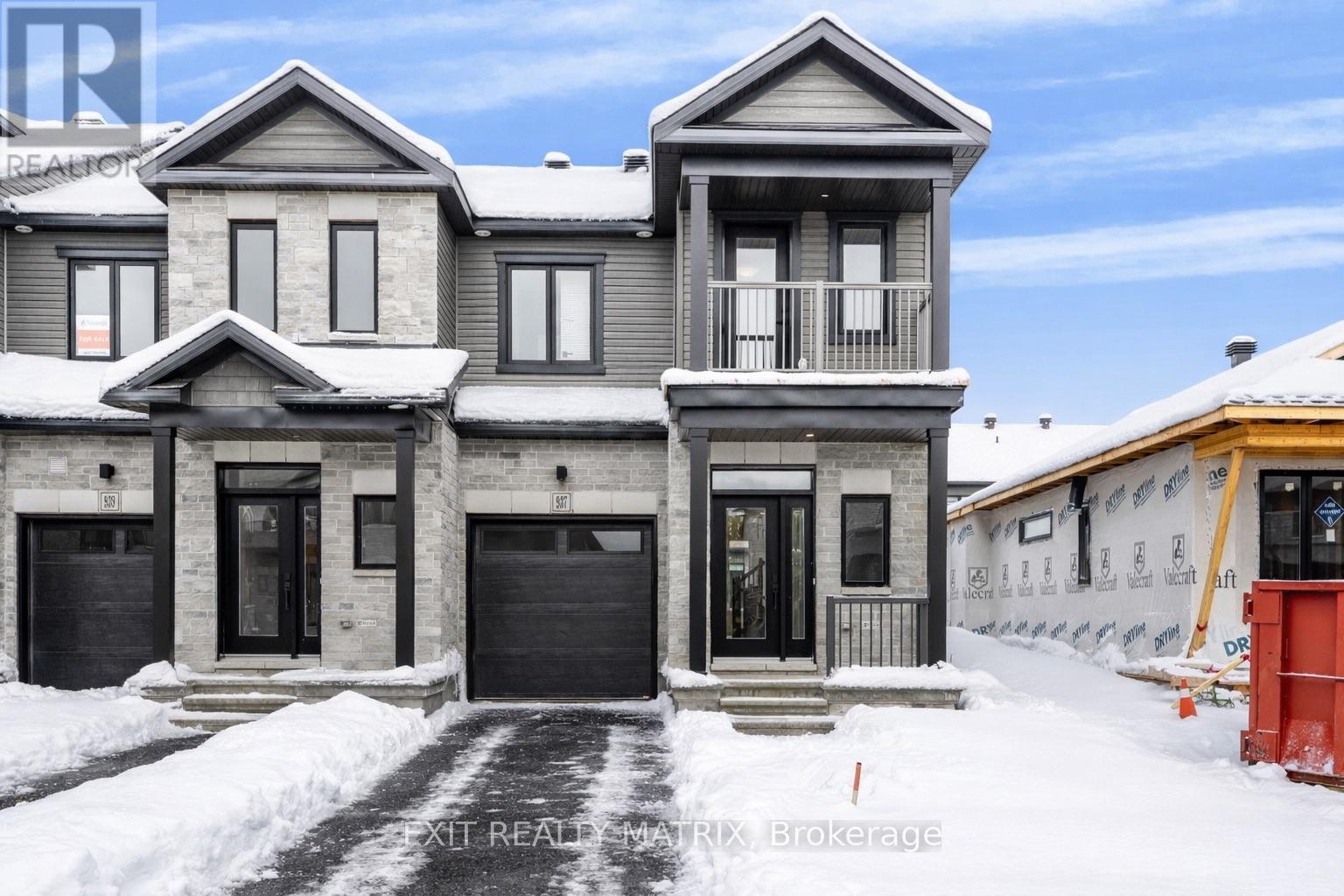 937 COLOGNE STREET, Russell, Ontario