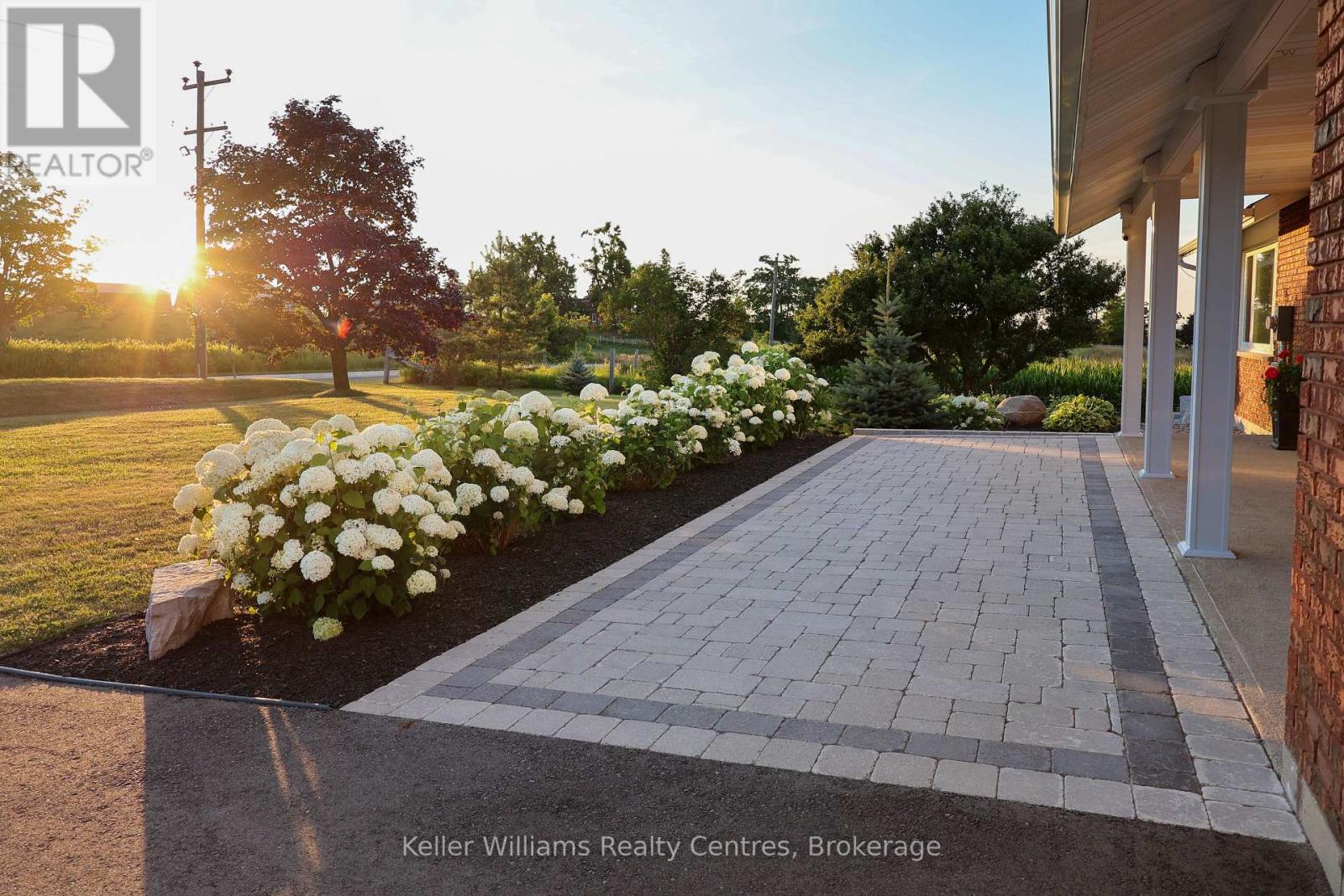 2219 County Rd 42, Clearview, Ontario  L0M 1S0 - Photo 3 - S12786134