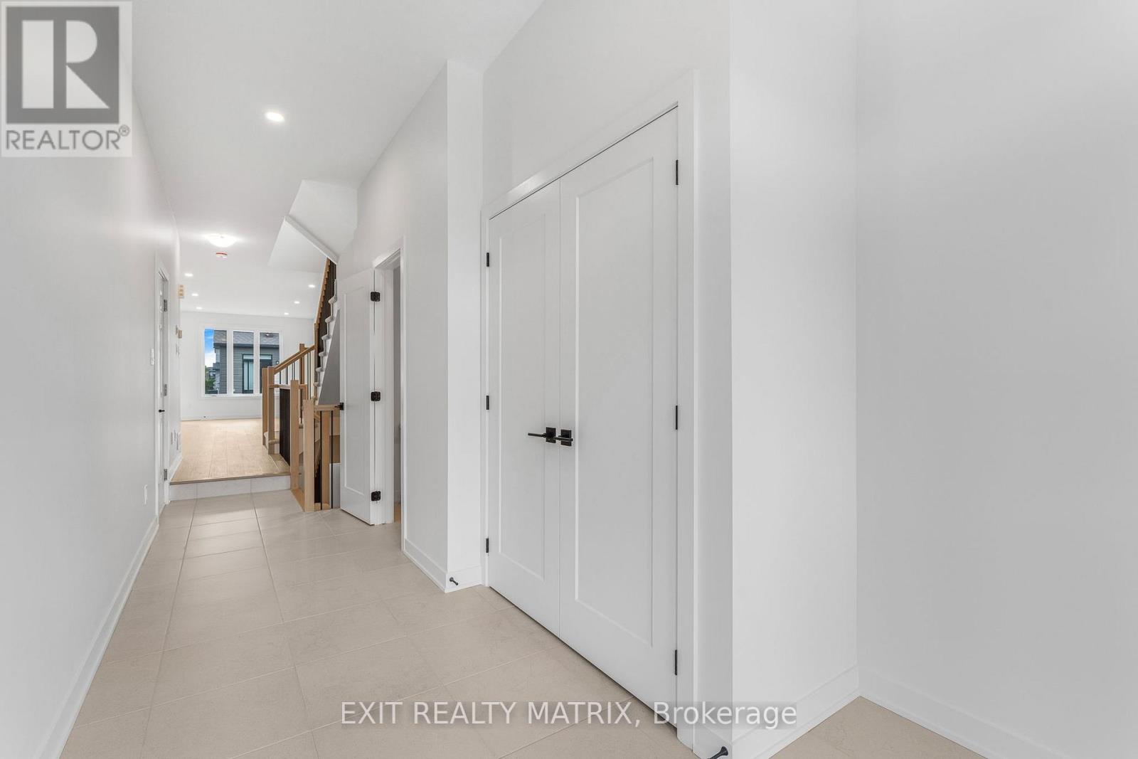 937 Cologne Street, Russell, Ontario  K0A 1W0 - Photo 3 - X12779322