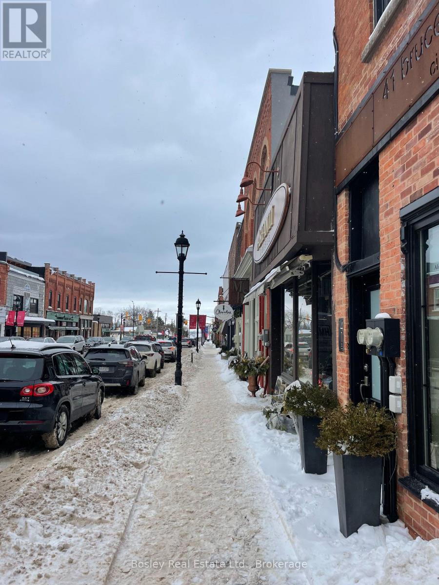 41 Bruce Street, Blue Mountains, Ontario  N0H 2P0 - Photo 4 - X12786150