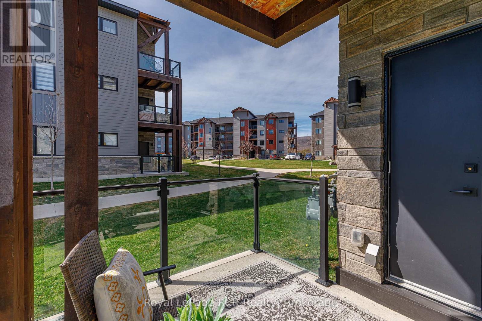 102 - 11 Beckwith Lane, Blue Mountains, Ontario  L9Y 0C7 - Photo 14 - X12786170