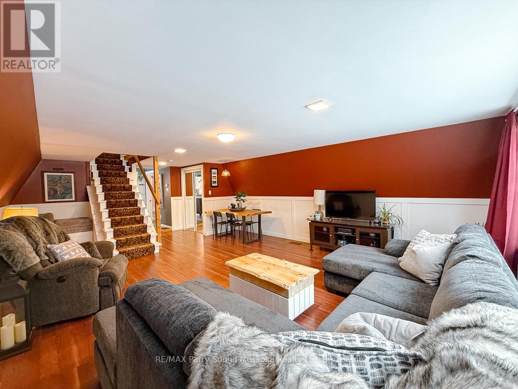 64 Horseshoe Lake Road, Seguin, Ontario  P2A 2W8 - Photo 18 - X12786190