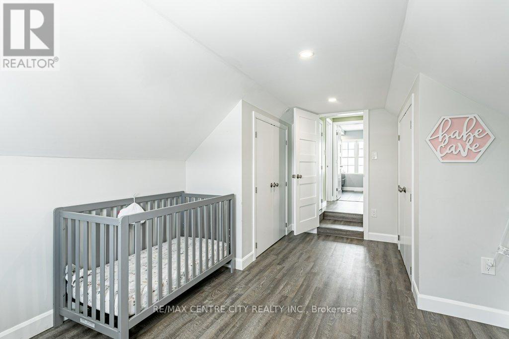 5215 Switzer Drive, Southwest Middlesex, Ontario  N0L 1A0 - Photo 29 - X12786156