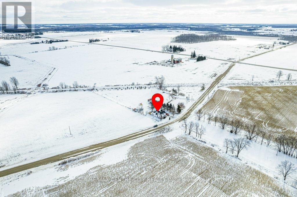 5215 Switzer Drive, Southwest Middlesex, Ontario  N0L 1A0 - Photo 36 - X12786156