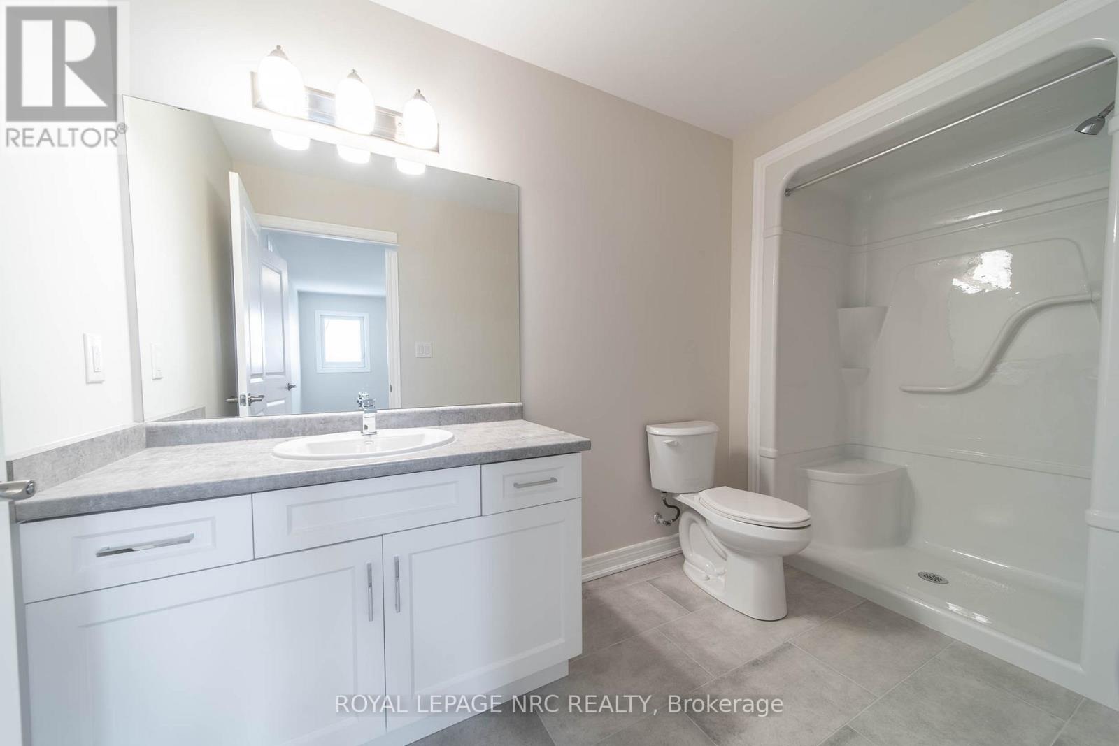 52 Willson Drive, Thorold, Ontario  L2V 0G7 - Photo 15 - X12784910