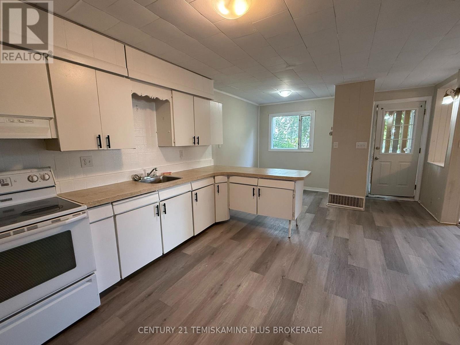 5 Mckelvie Avenue, Kirkland Lake (Kl & Area), Ontario  P2N 2K3 - Photo 17 - T12786154