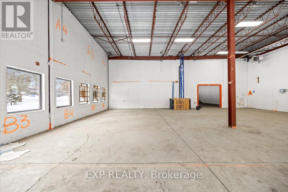 716 Industrial Avenue, Ottawa, Ontario  K1G 0Y9 - Photo 6 - X12786188