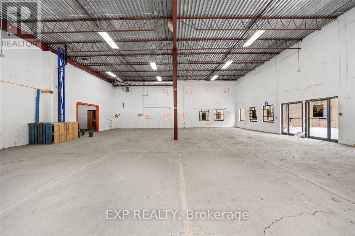 716 Industrial Avenue, Ottawa, Ontario  K1G 0Y9 - Photo 7 - X12786188
