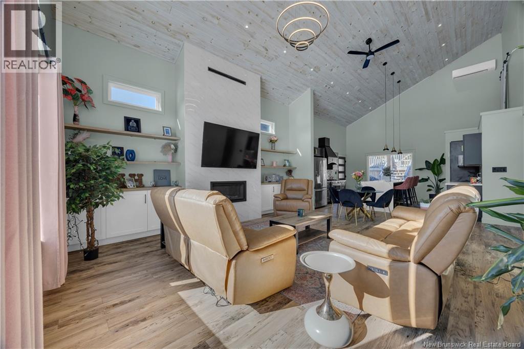 9 Crest Avenue, Heathland, New Brunswick  E3L 0G8 - Photo 11 - NB132958