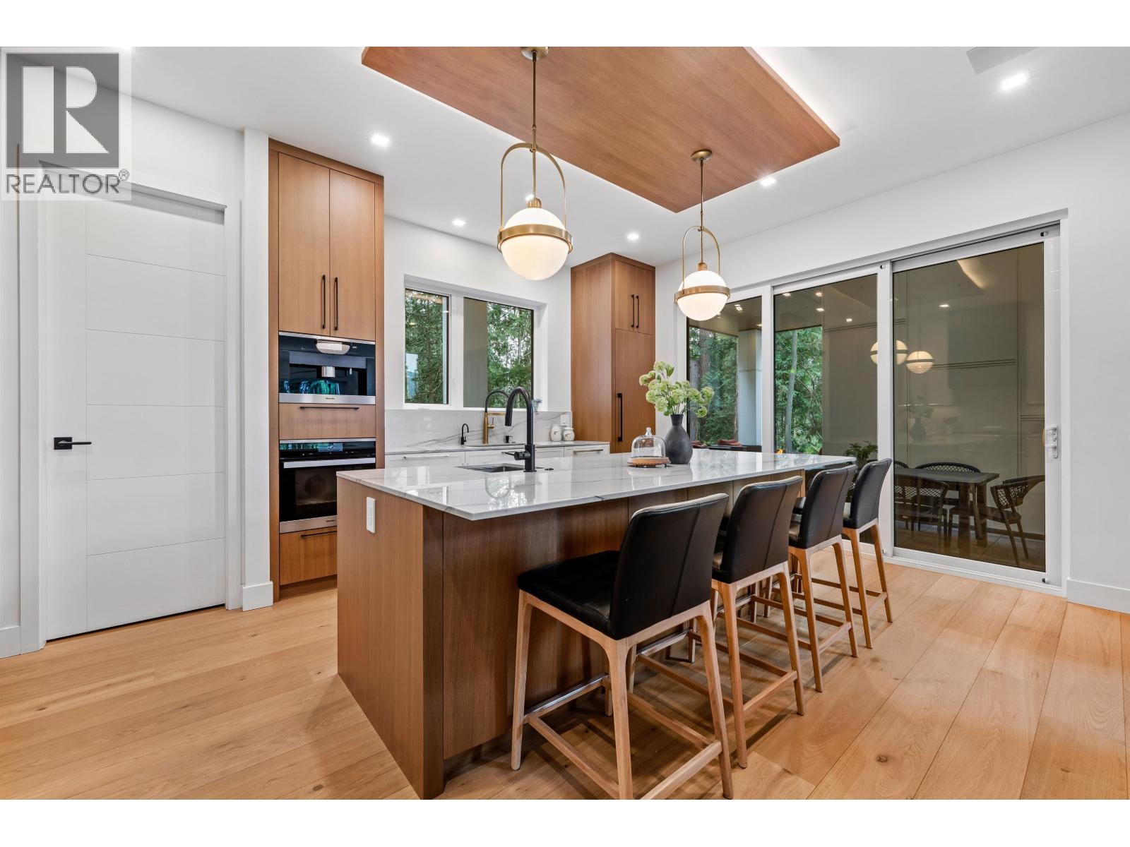 4528 Skyline Drive, North Vancouver, British Columbia  V7R 3H1 - Photo 14 - R3089495