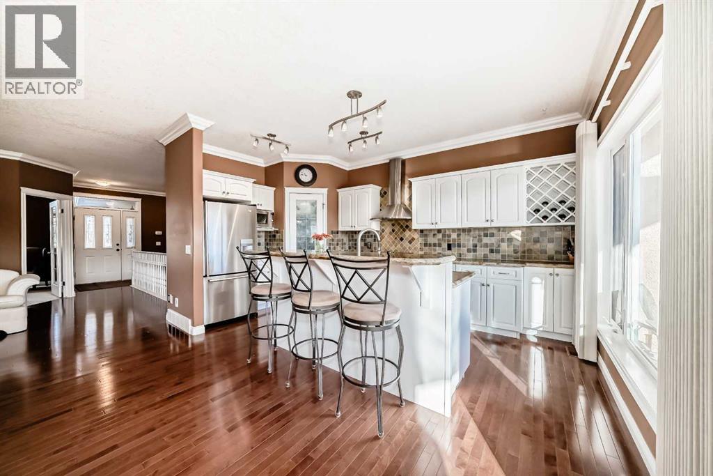 206 Shannon Estates Terrace Sw, Calgary, Alberta  T2Y 4C6 - Photo 8 - A2283369