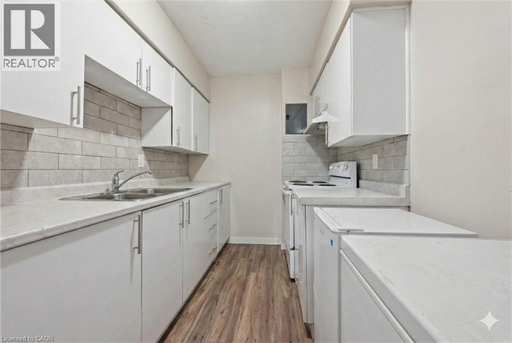 601 Barber Avenue N Unit# 204, Listowel, Ontario  N4W 1S4 - Photo 3 - 40802448