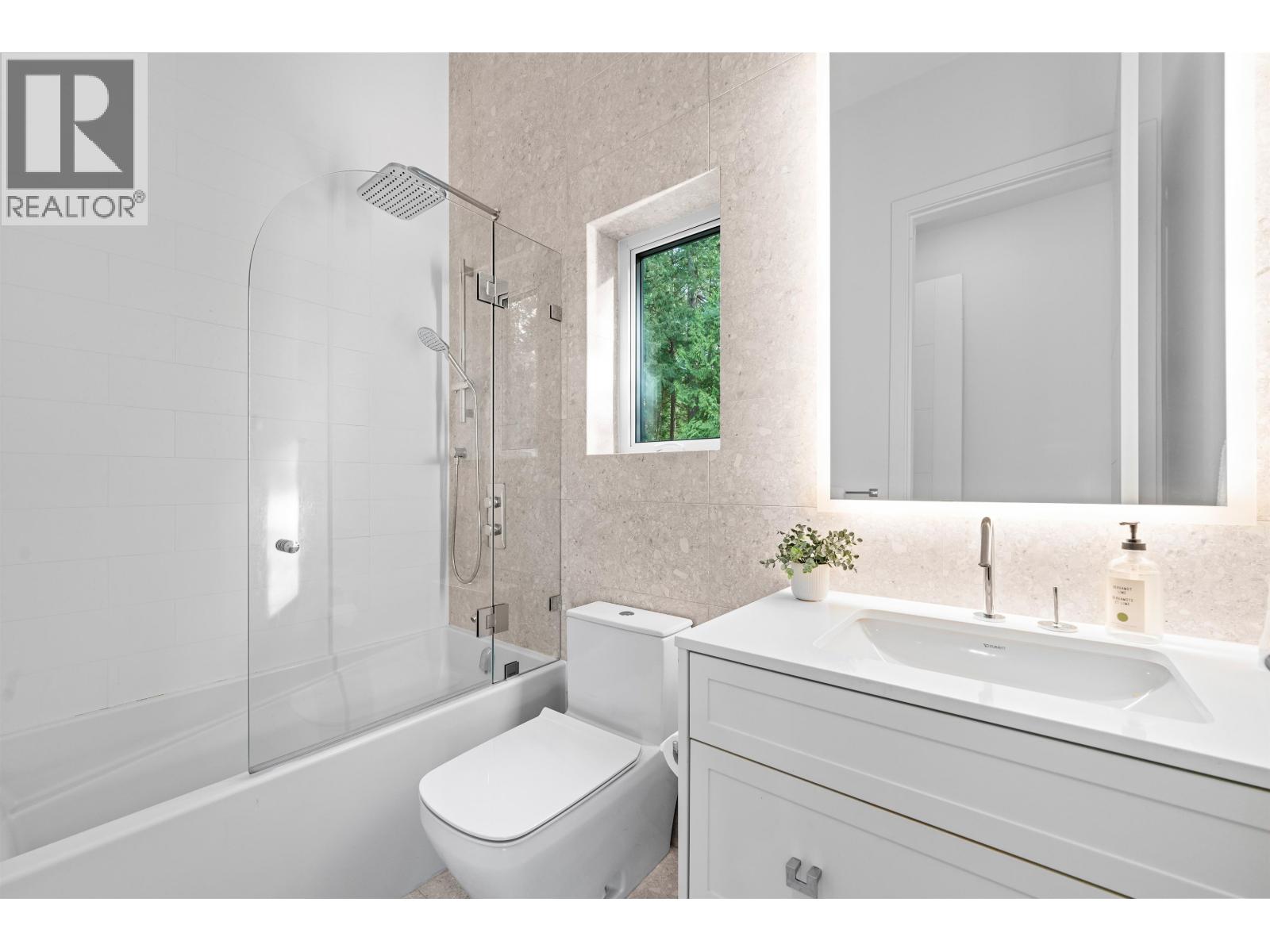 4528 Skyline Drive, North Vancouver, British Columbia  V7R 3H1 - Photo 25 - R3089495