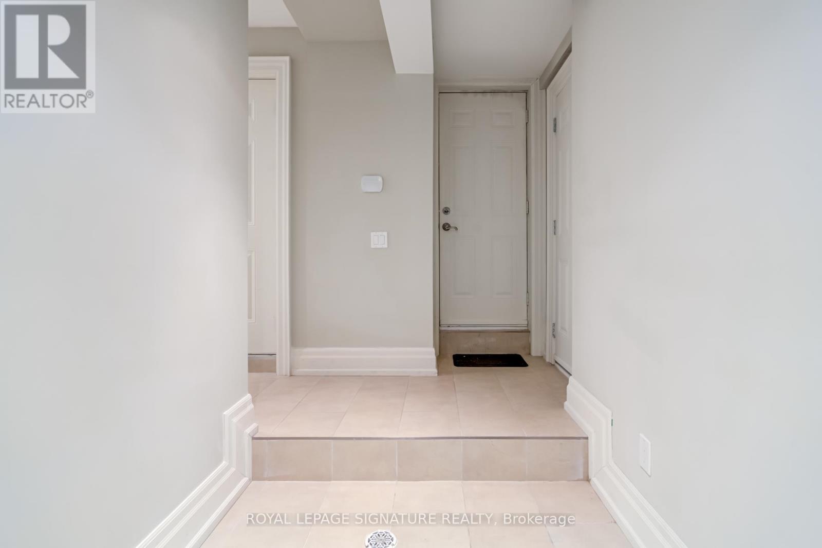 132 Cameron Avenue, Toronto, Ontario  M2N 7E2 - Photo 4 - C12786178