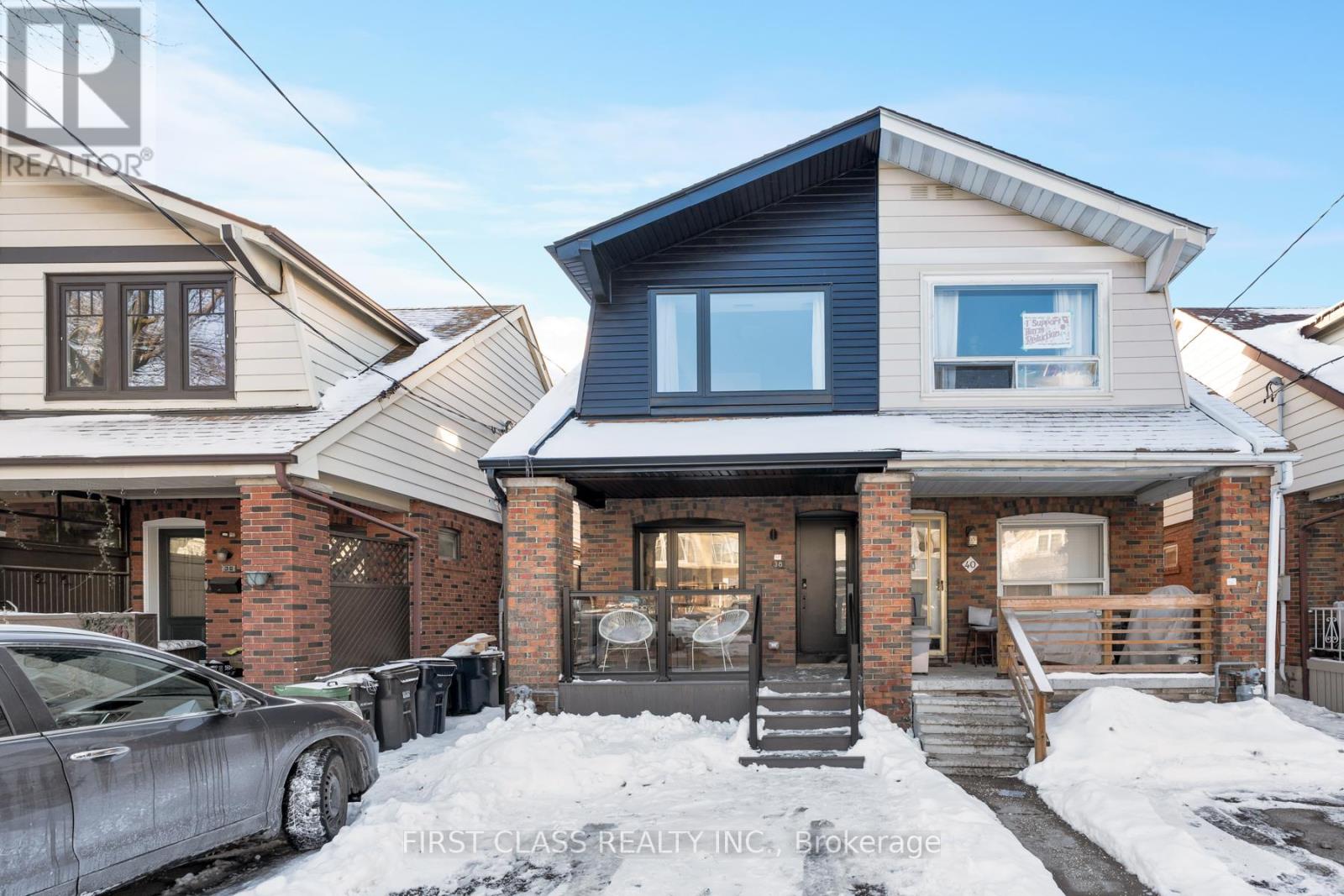 38 Bonnie Brae Boulevard, Toronto, Ontario  M4J 4N2 - Photo 1 - E12786182