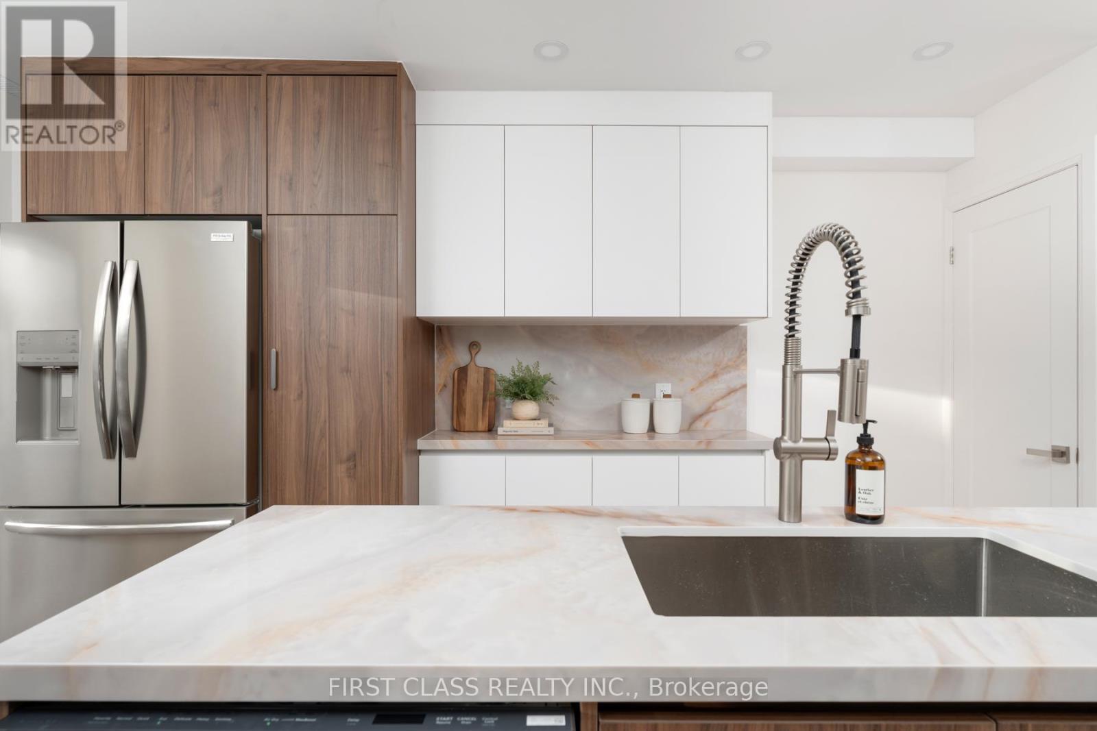 38 Bonnie Brae Boulevard, Toronto, Ontario  M4J 4N2 - Photo 16 - E12786182