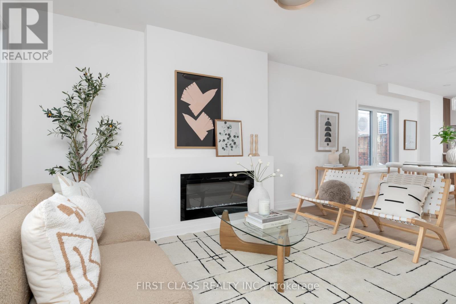 38 Bonnie Brae Boulevard, Toronto, Ontario  M4J 4N2 - Photo 7 - E12786182