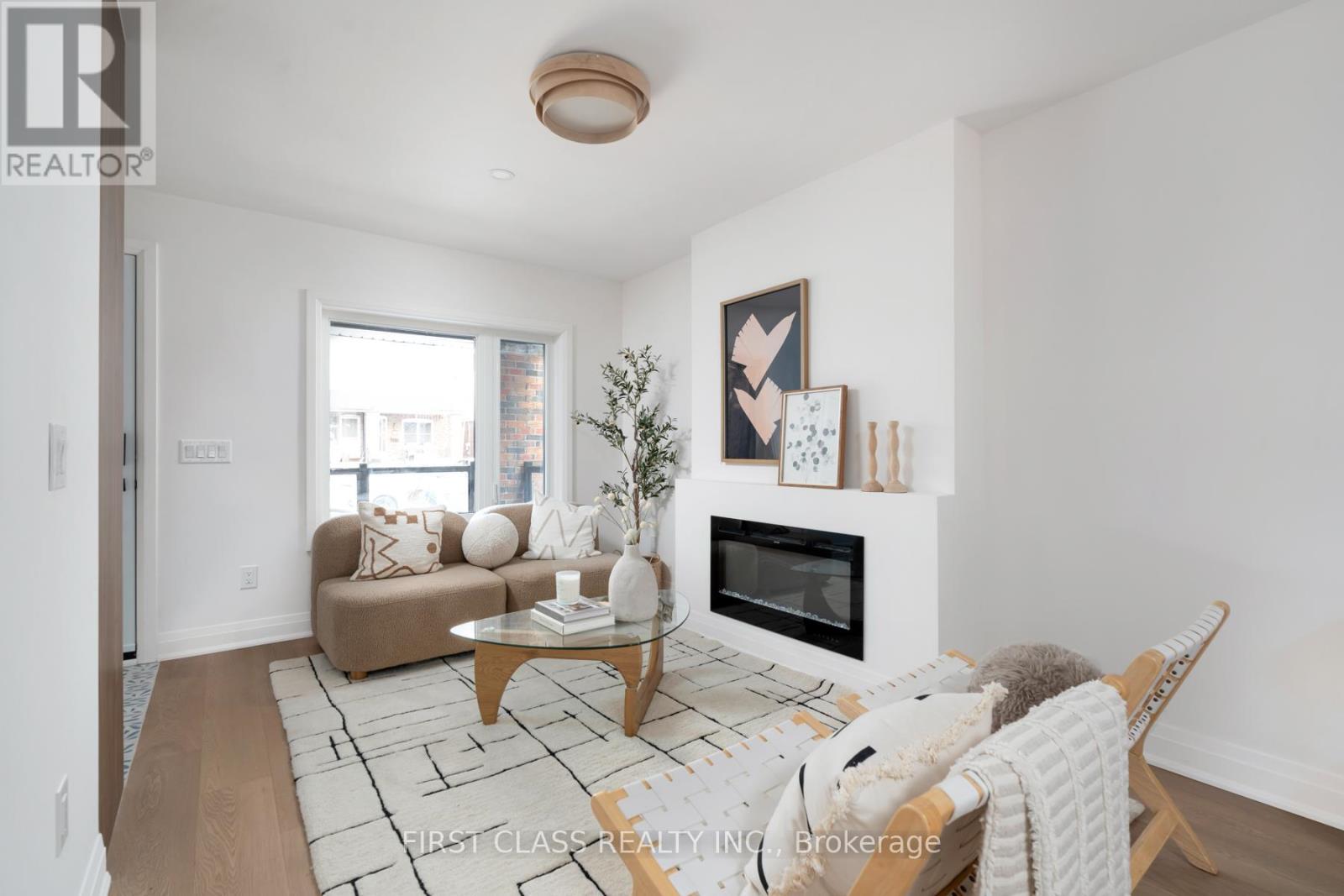 38 Bonnie Brae Boulevard, Toronto, Ontario  M4J 4N2 - Photo 8 - E12786182