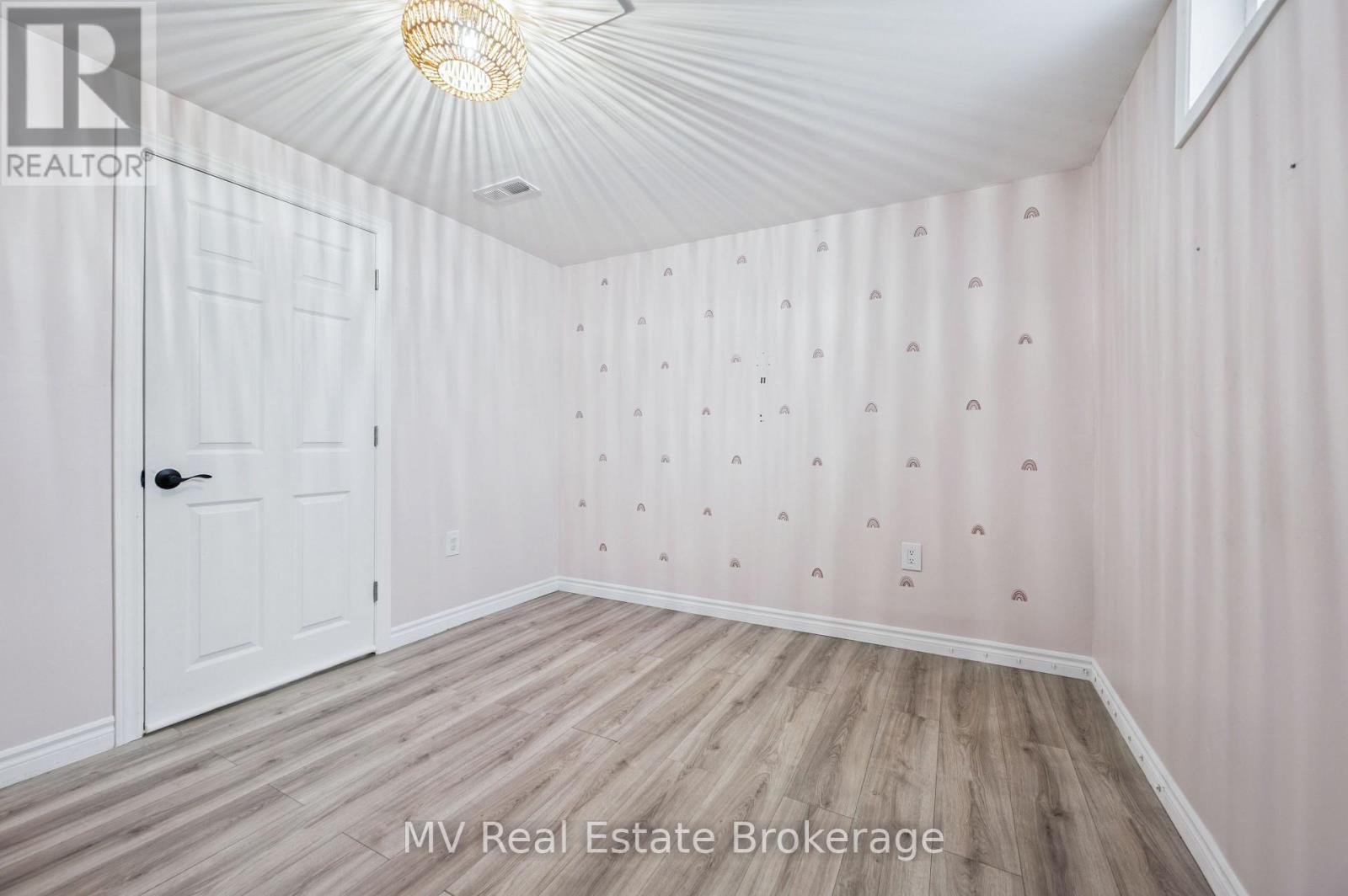 519 Shortreed Avenue, Centre Wellington (Fergus), Ontario  N1M 3H4 - Photo 34 - X12784620