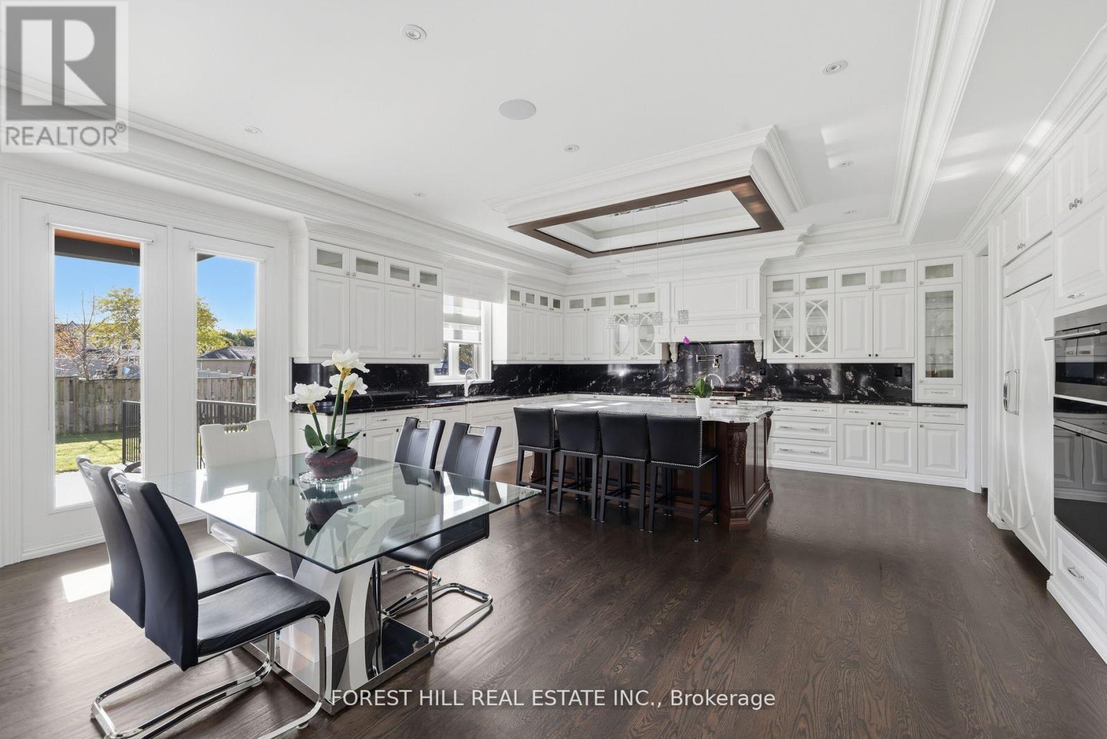 39 Patricia Drive E, King, Ontario  L7B 1H5 - Photo 13 - N12786090