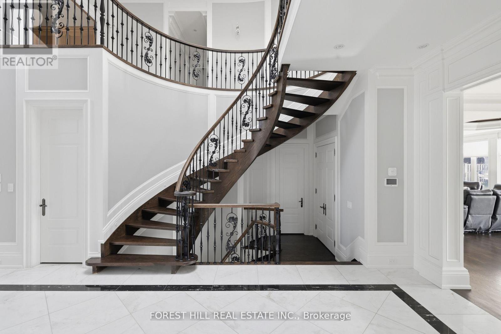 39 Patricia Drive E, King, Ontario  L7B 1H5 - Photo 21 - N12786090