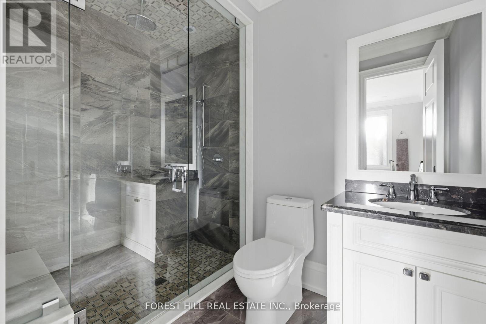 39 Patricia Drive E, King, Ontario  L7B 1H5 - Photo 38 - N12786090