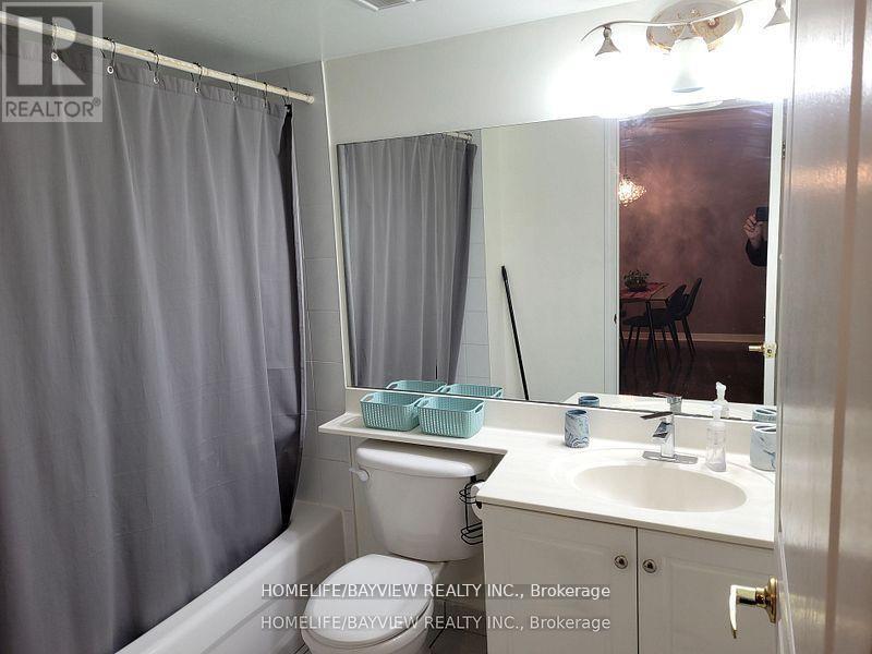 202 - 19 Northern Heights Drive, Richmond Hill, Ontario  L4B 4M4 - Photo 4 - N12786124