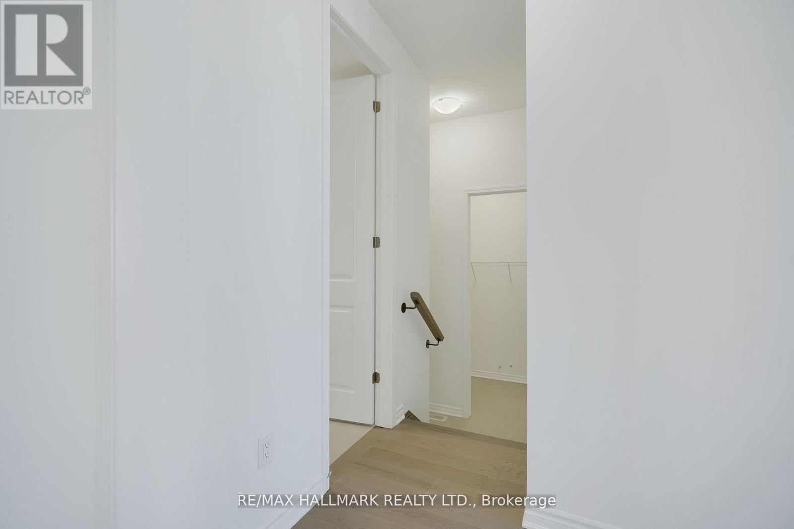 626 Newlove Street, Innisfil, Ontario  L9S 0R9 - Photo 13 - N12786130