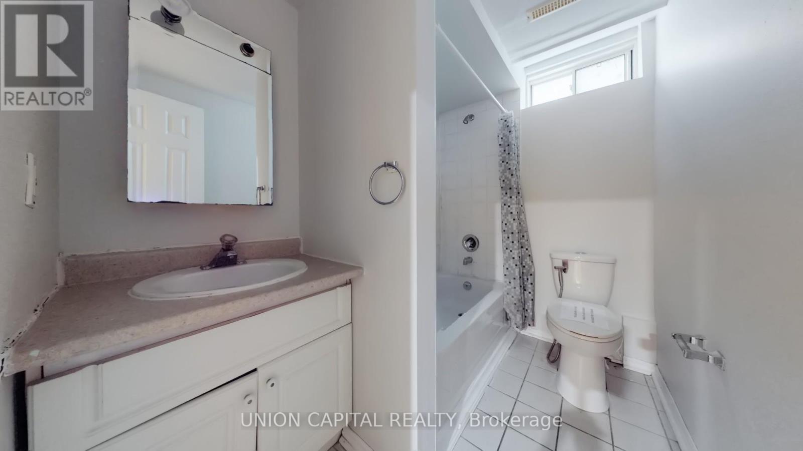 5 Holloway Road, Markham, Ontario  L3S 4P4 - Photo 17 - N12786148