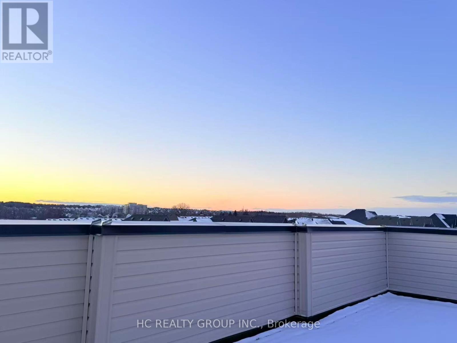 27 Harvey Bunker Crescent, Markham, Ontario  L6C 3M6 - Photo 14 - N12786160