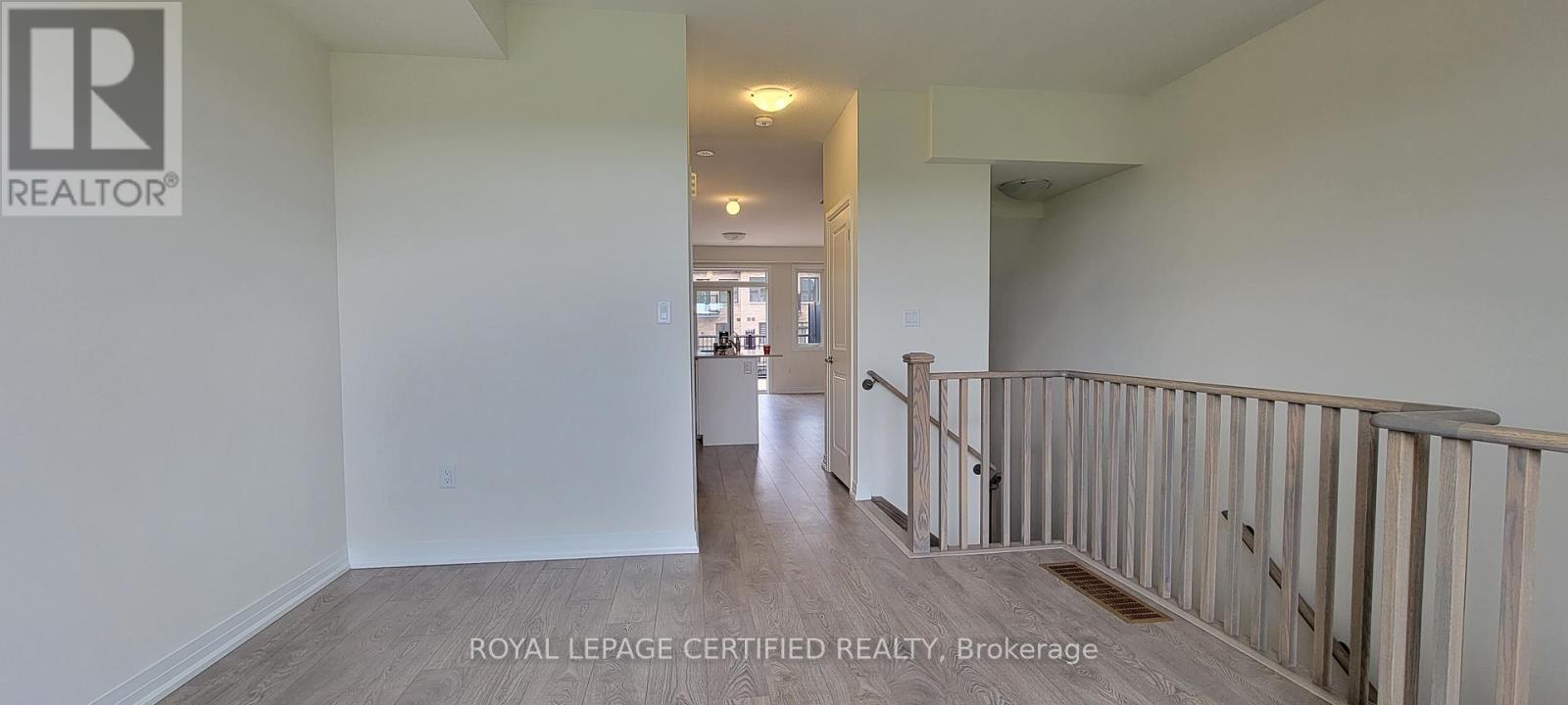 31 Cherryhill Lane, Barrie (Painswick South), Ontario  L4N 5K7 - Photo 9 - S12780962