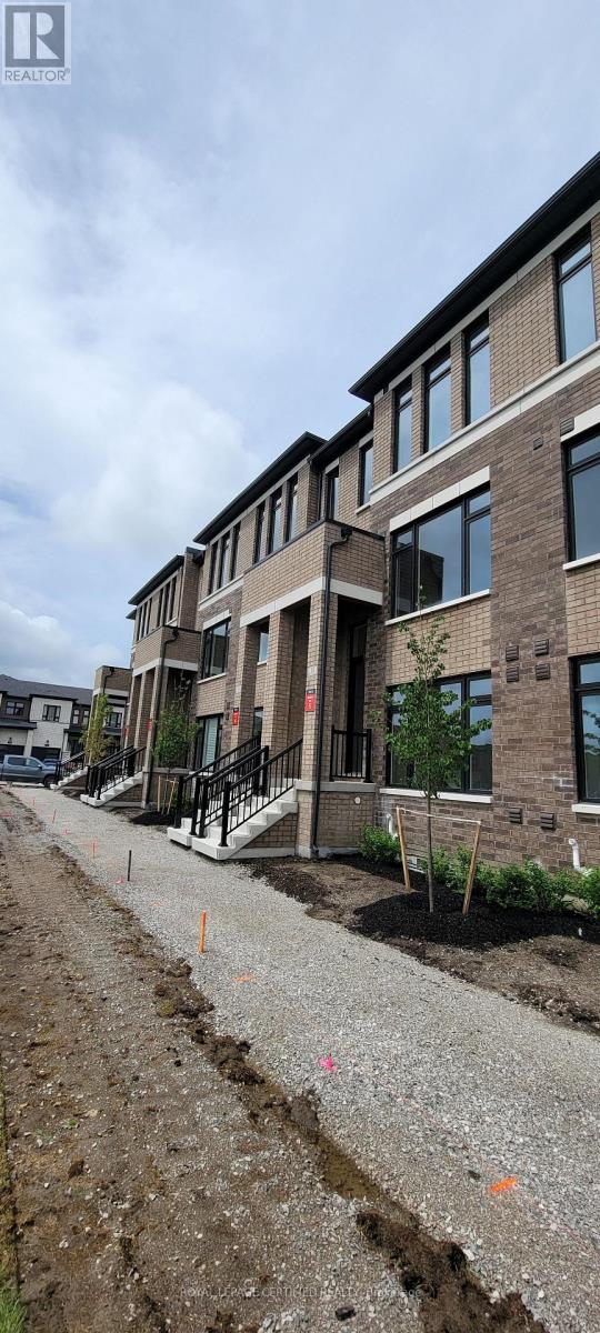 31 Cherryhill Lane, Barrie (Painswick South), Ontario  L4N 5K7 - Photo 2 - S12780962