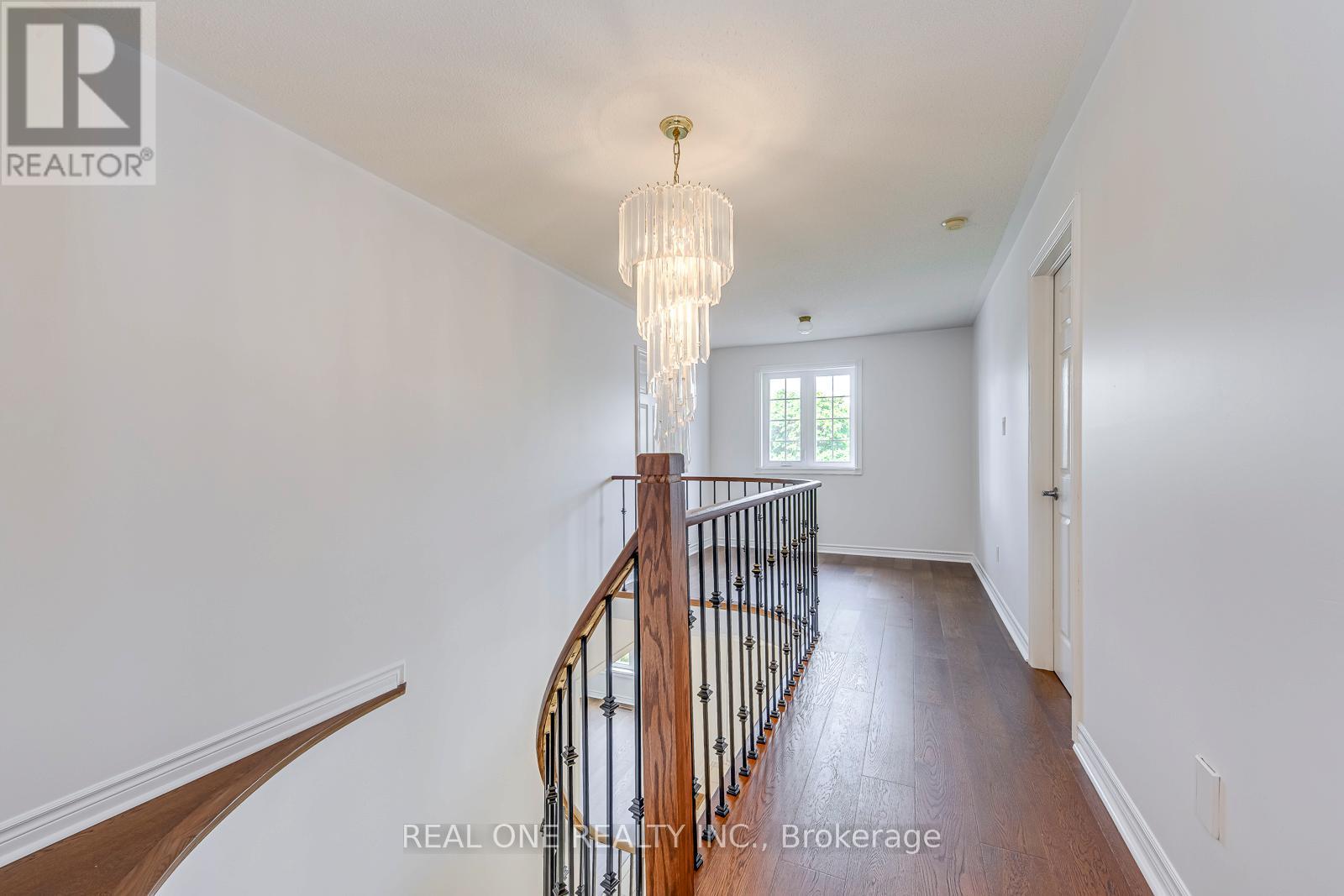 5192 Castlefield Drive, Mississauga, Ontario  L5V 1S2 - Photo 22 - W12786120