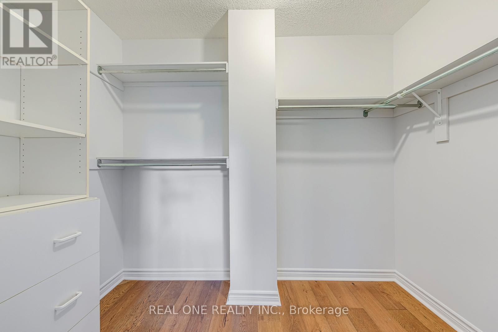 5192 Castlefield Drive, Mississauga, Ontario  L5V 1S2 - Photo 25 - W12786120