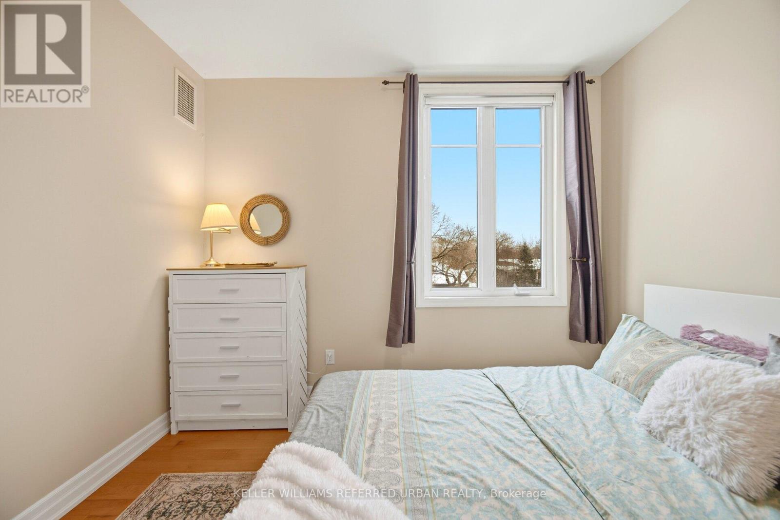 305 - 459 Kerr Street, Oakville, Ontario  L6K 3C2 - Photo 18 - W12786152