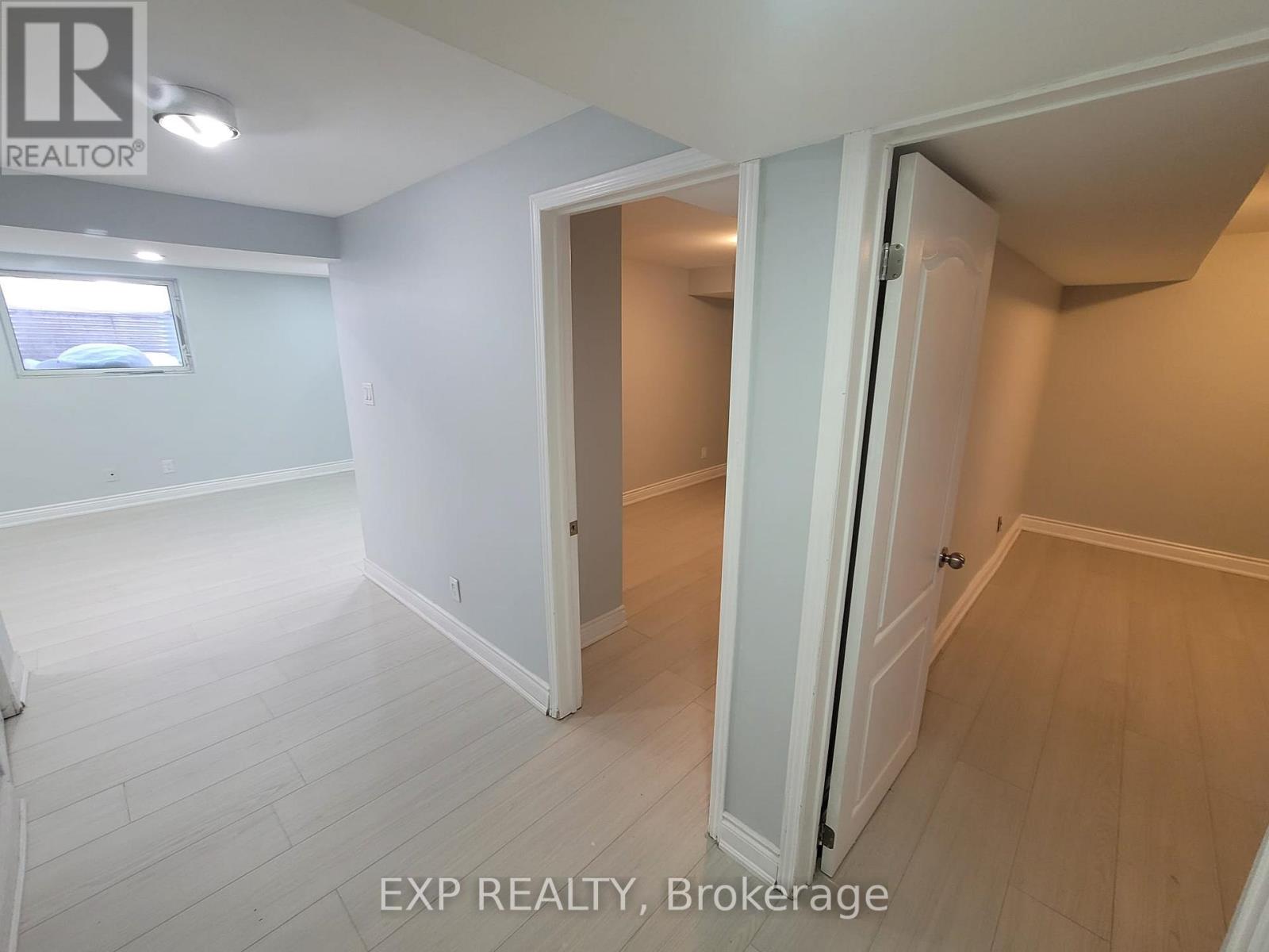 4372 Heathgate Crescent, Mississauga, Ontario  L5R 2C1 - Photo 6 - W12786172