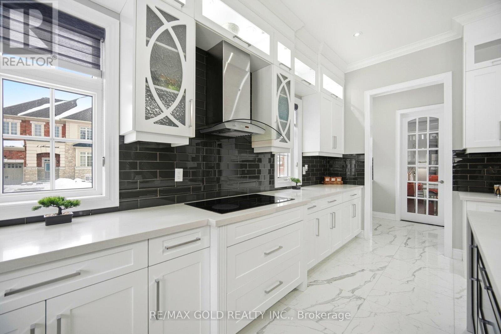 6 Hagerman Road, Brampton, Ontario  L6P 4C1 - Photo 15 - W12786176