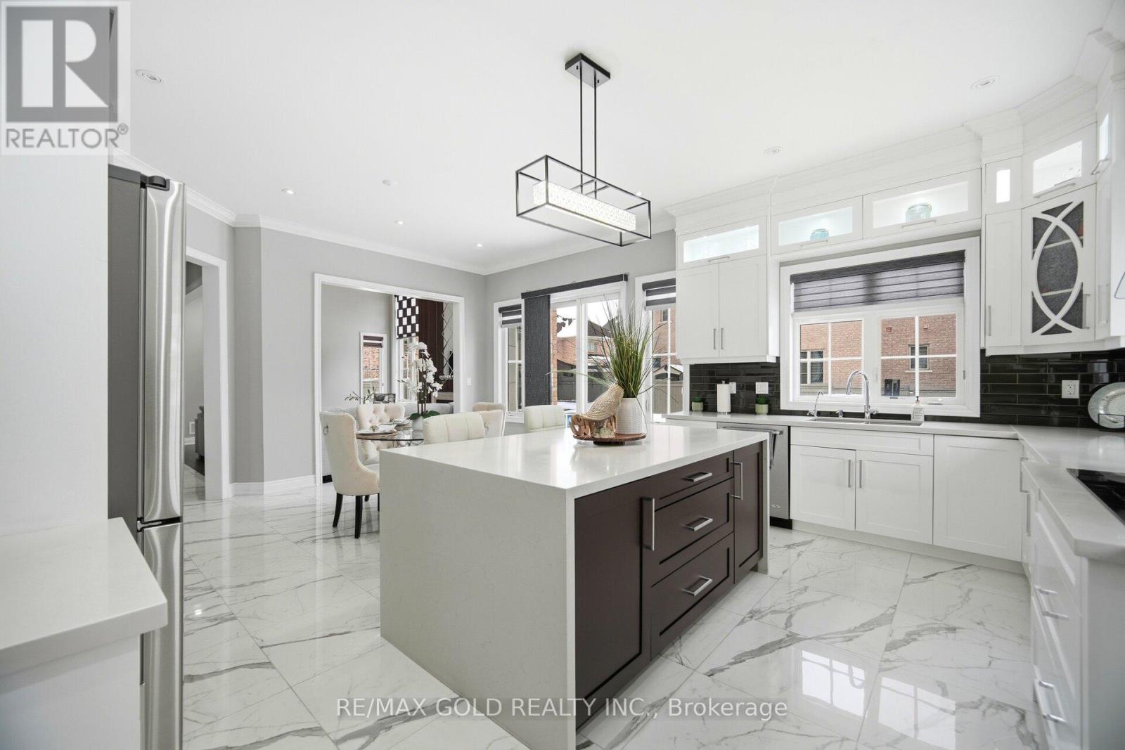 6 Hagerman Road, Brampton, Ontario  L6P 4C1 - Photo 18 - W12786176