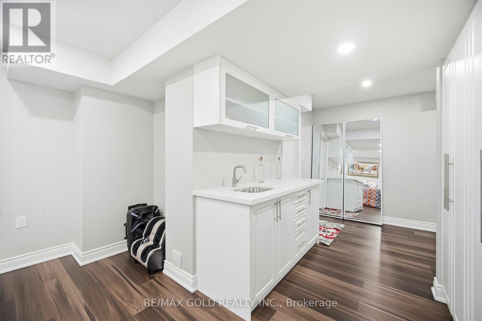 6 Hagerman Road, Brampton, Ontario  L6P 4C1 - Photo 40 - W12786176