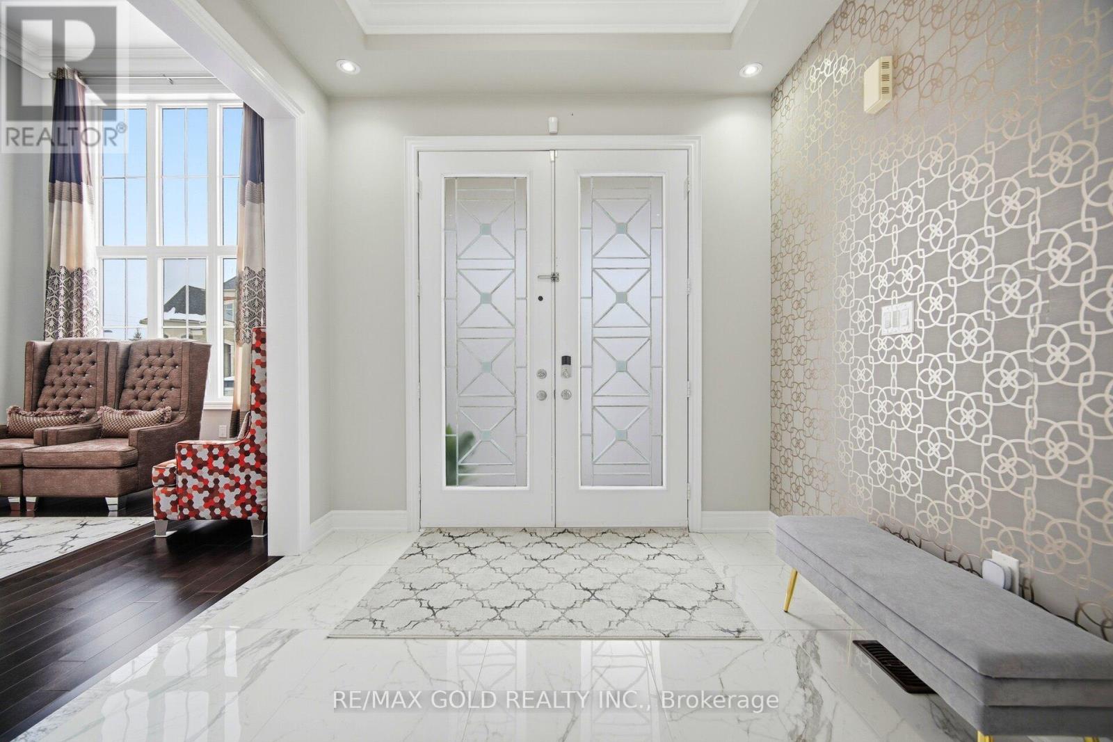 6 Hagerman Road, Brampton, Ontario  L6P 4C1 - Photo 5 - W12786176