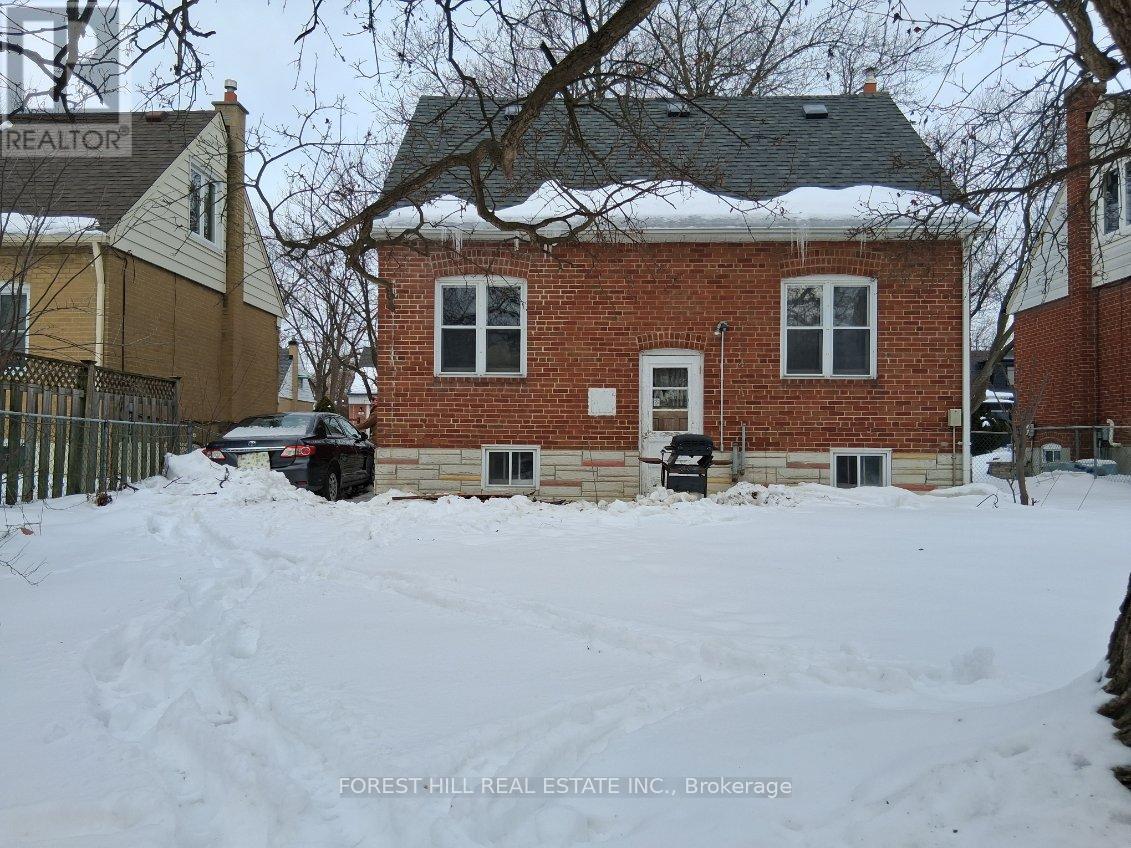 41 Patika Avenue, Toronto, Ontario  M9N 2G1 - Photo 4 - W12786180