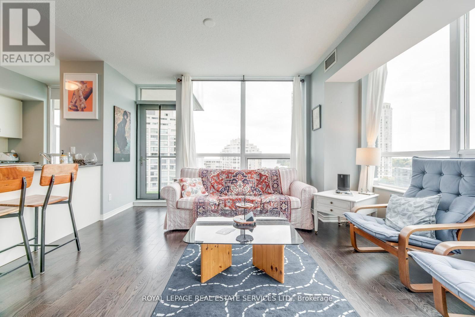 802 - 2240 Lake Shore Boulevard W, Toronto, Ontario  M8V 0B1 - Photo 6 - W12786184