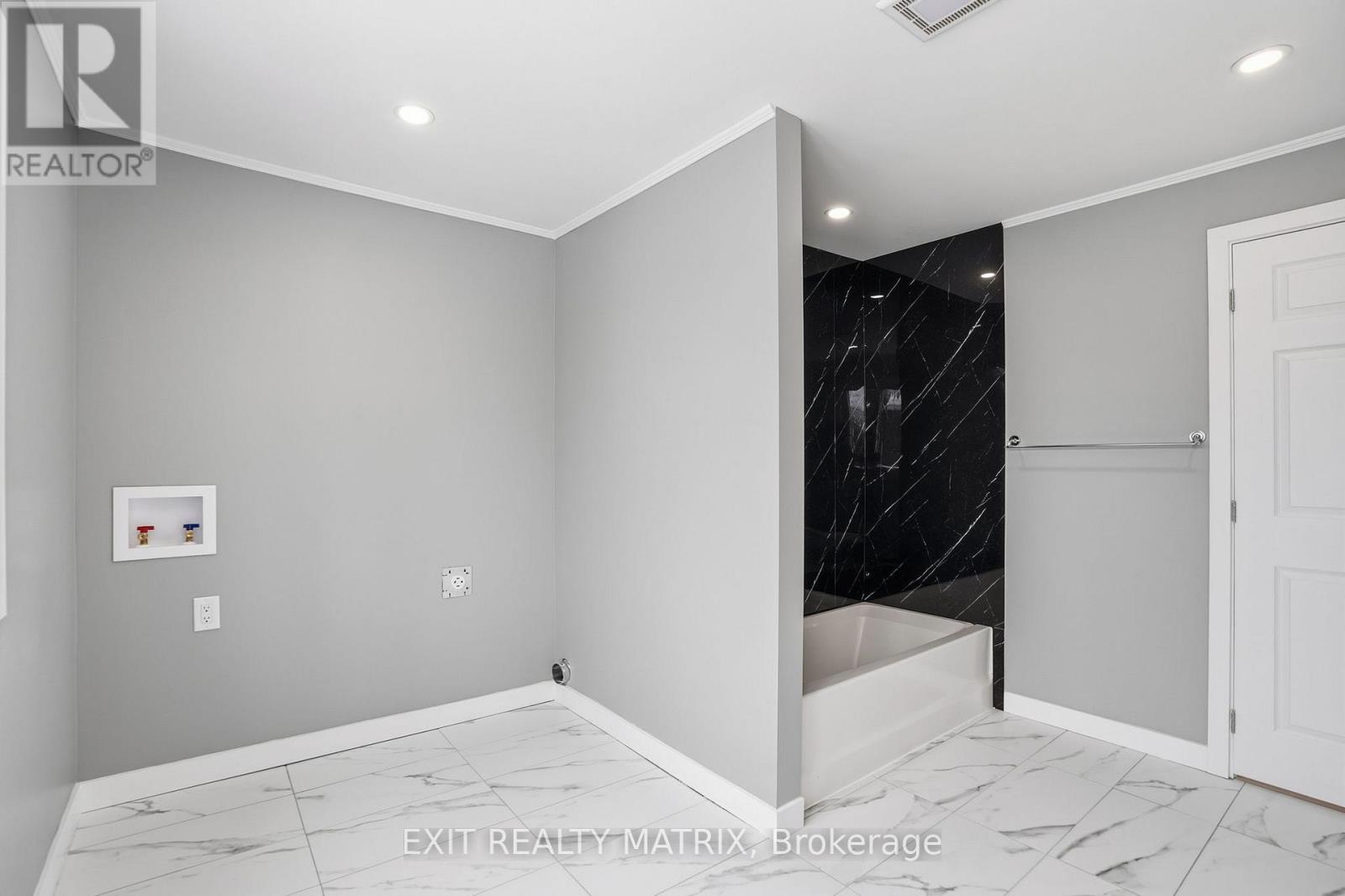 805 Cartier Boulevard, Hawkesbury, Ontario  K6A 1W9 - Photo 25 - X12785492