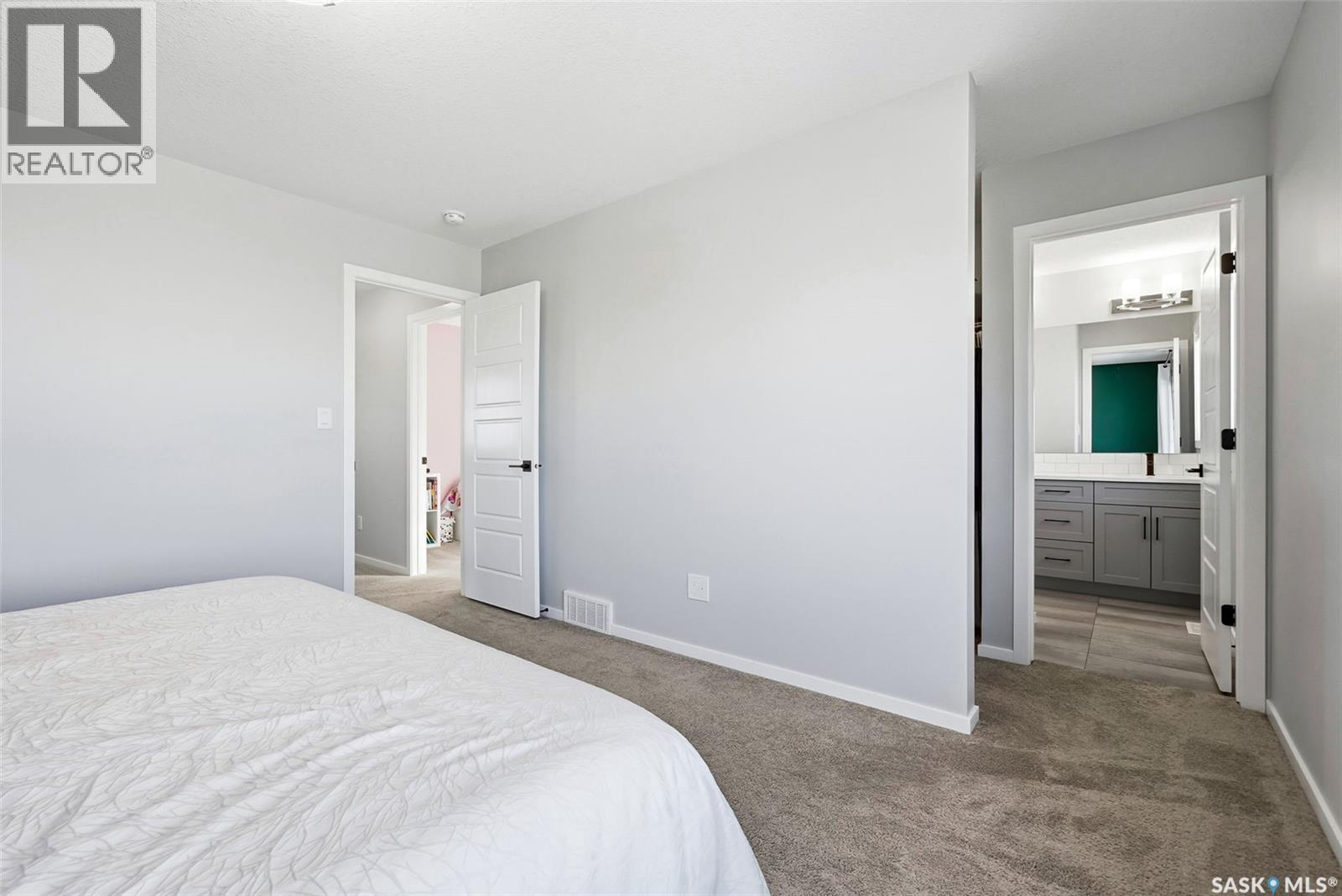 8830 Wheat Crescent, Regina, Saskatchewan  S4Y 0H4 - Photo 20 - SK028456