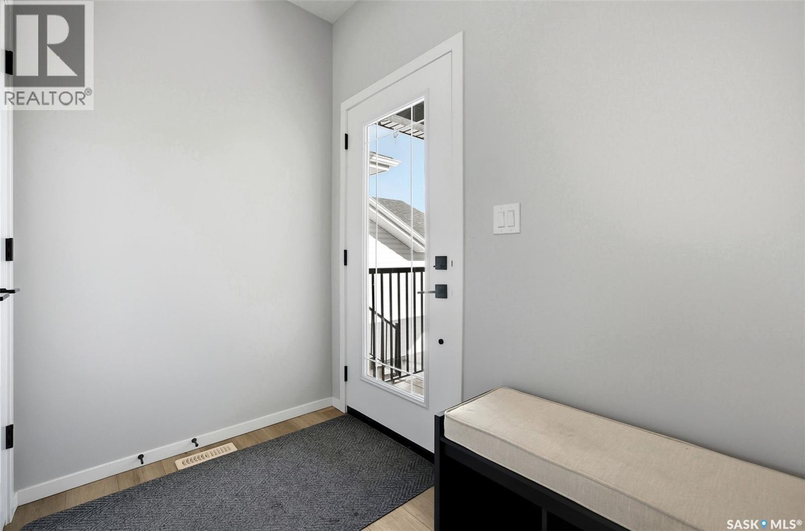 8830 Wheat Crescent, Regina, Saskatchewan  S4Y 0H4 - Photo 3 - SK028456