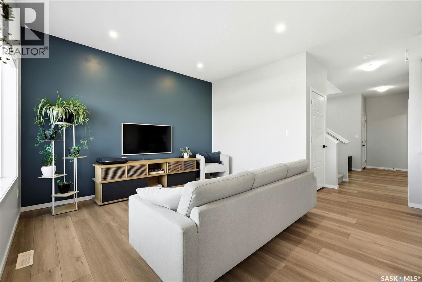 8830 Wheat Crescent, Regina, Saskatchewan  S4Y 0H4 - Photo 6 - SK028456