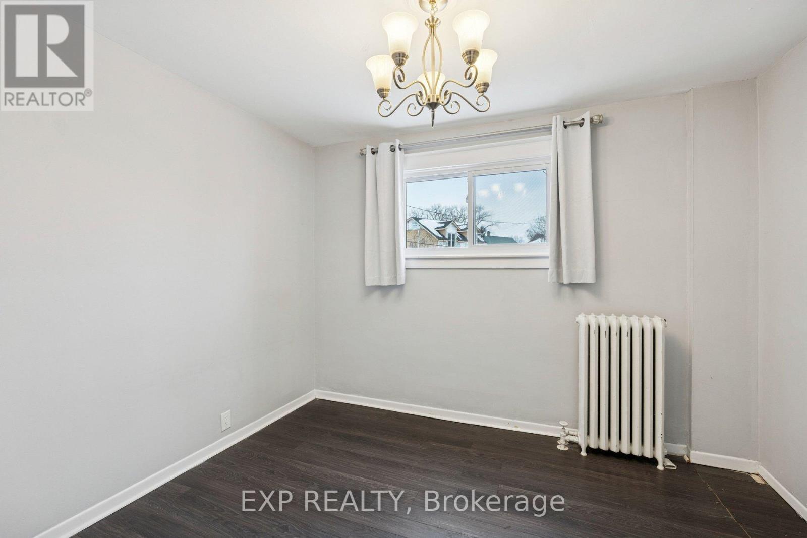 369 Glendale Avenue, St. Catharines, Ontario  L2T 1B9 - Photo 13 - X12786104